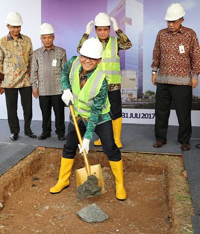 peletakan-batu-pertama-gedung-menara-mandiri-summarecon-bekasi
